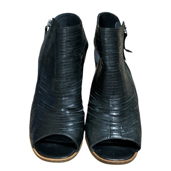 EUC - Paul Green Cayenne Peep Toe Booties - black - UK 7.5/US10 - Picture 4 of 8